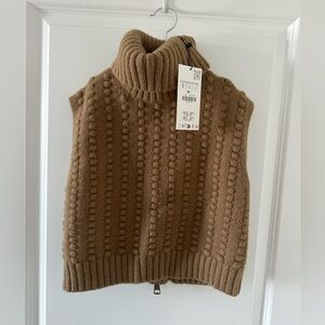 Zara Beige turtle neck knit sweater